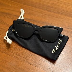 Madewell Classic Black Sunglasses